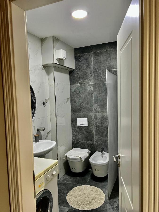 Experience New Bazaar Apartment 01 Тирана Экстерьер фото